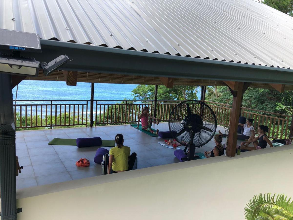 Paradise Chalets Yoga & Wellness Takamaka Exterior photo